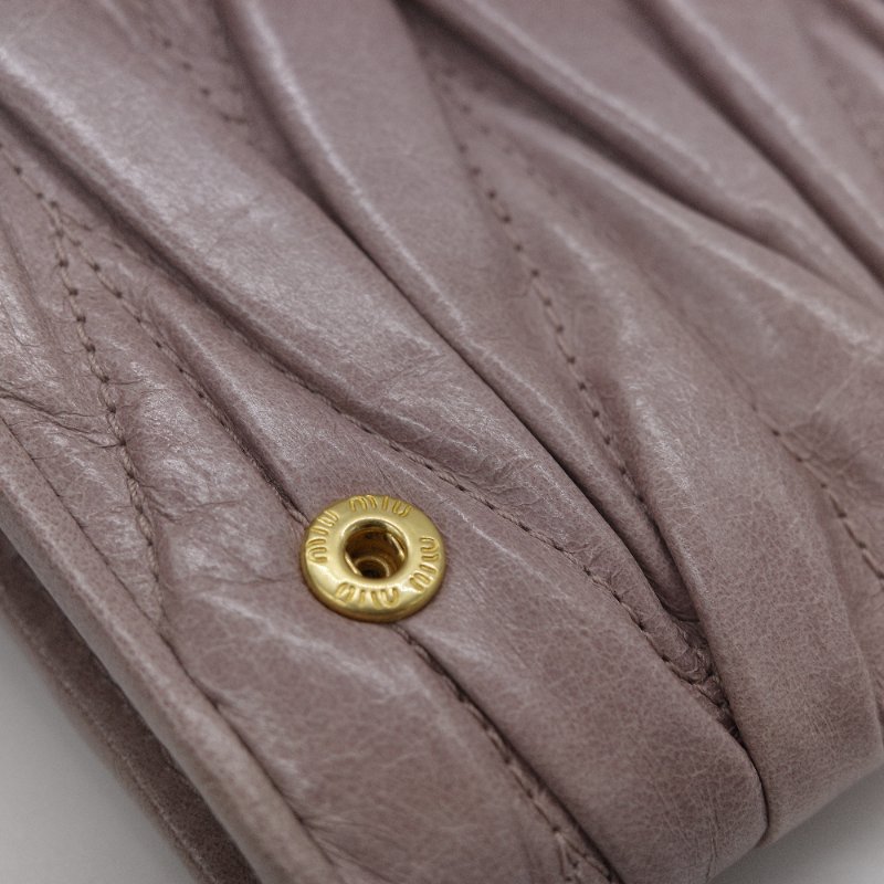 Miu Miu 繆繆  抓皺 乾燥玫瑰色 粉膚色 羊皮 長夾-9