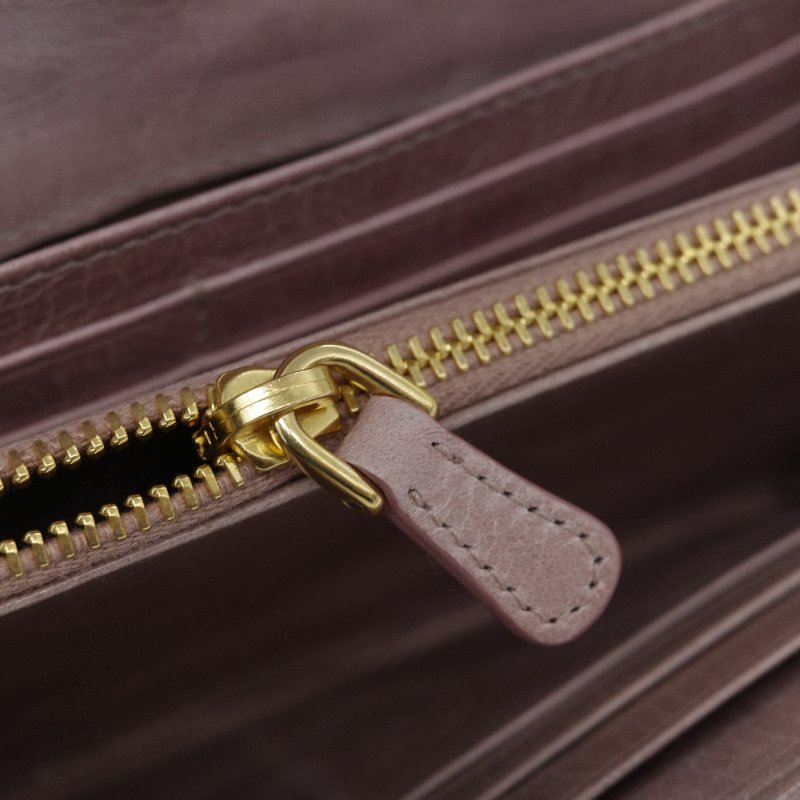 Miu Miu 繆繆  抓皺 乾燥玫瑰色 粉膚色 羊皮 長夾-11