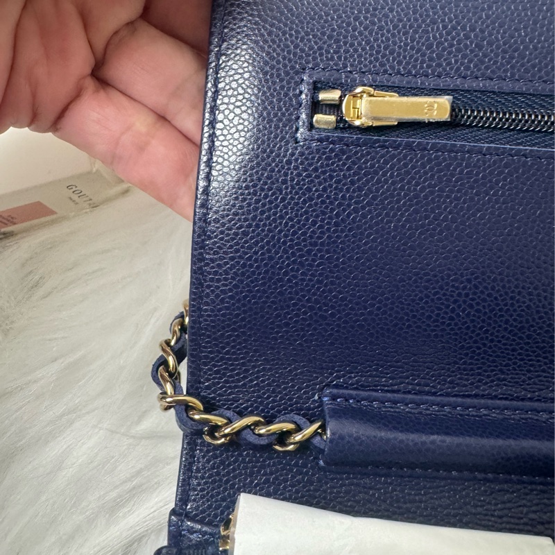 香奈兒午夜藍荔枝牛皮新款吸磁釦woc-17