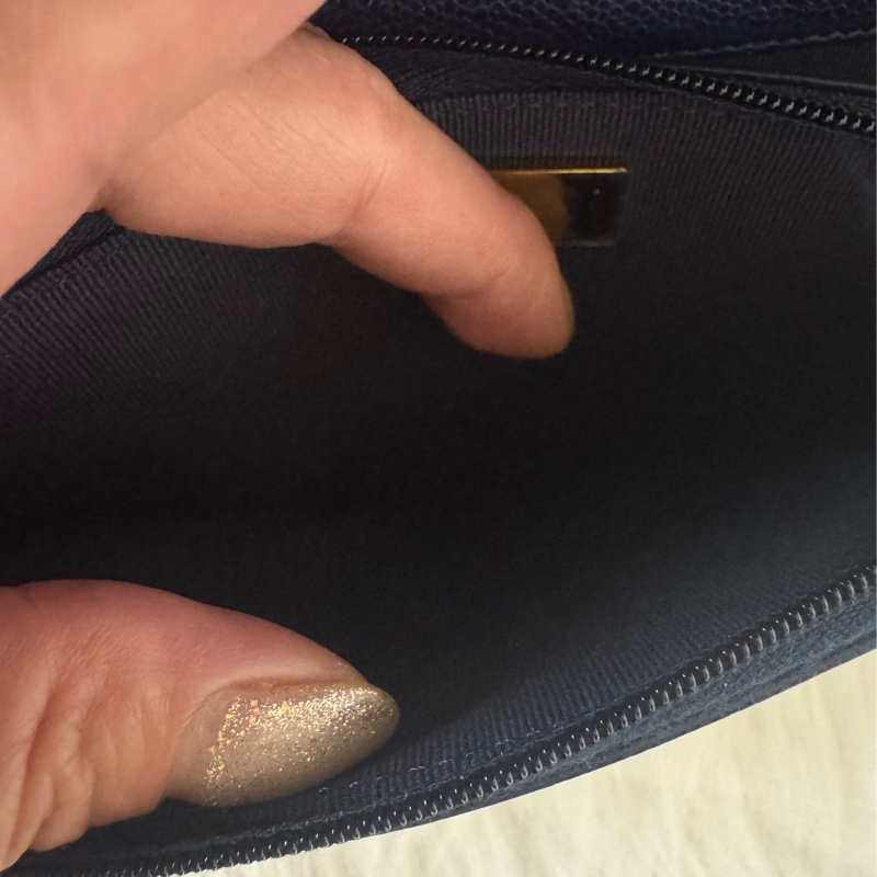 香奈兒午夜藍荔枝牛皮新款吸磁釦woc-22