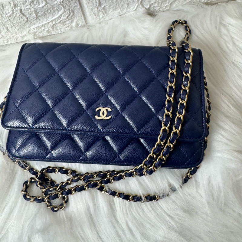 香奈兒午夜藍荔枝牛皮新款吸磁釦woc-30