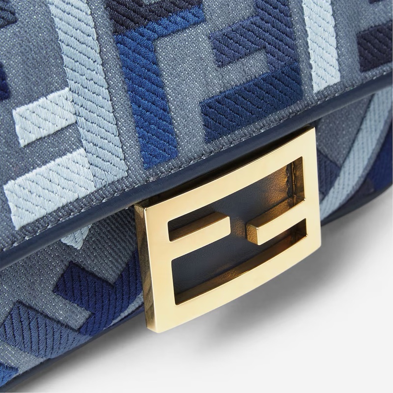 Fendi 女士 標誌性Baguette包均碼碼20cm*5cm*13cm-4