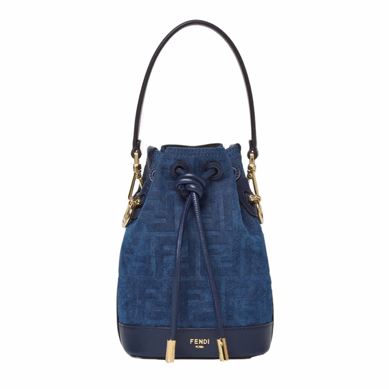 Fendi 女士 Mon Tresor 水桶包均碼碼常規、13.5cm*11cm*19cm-0