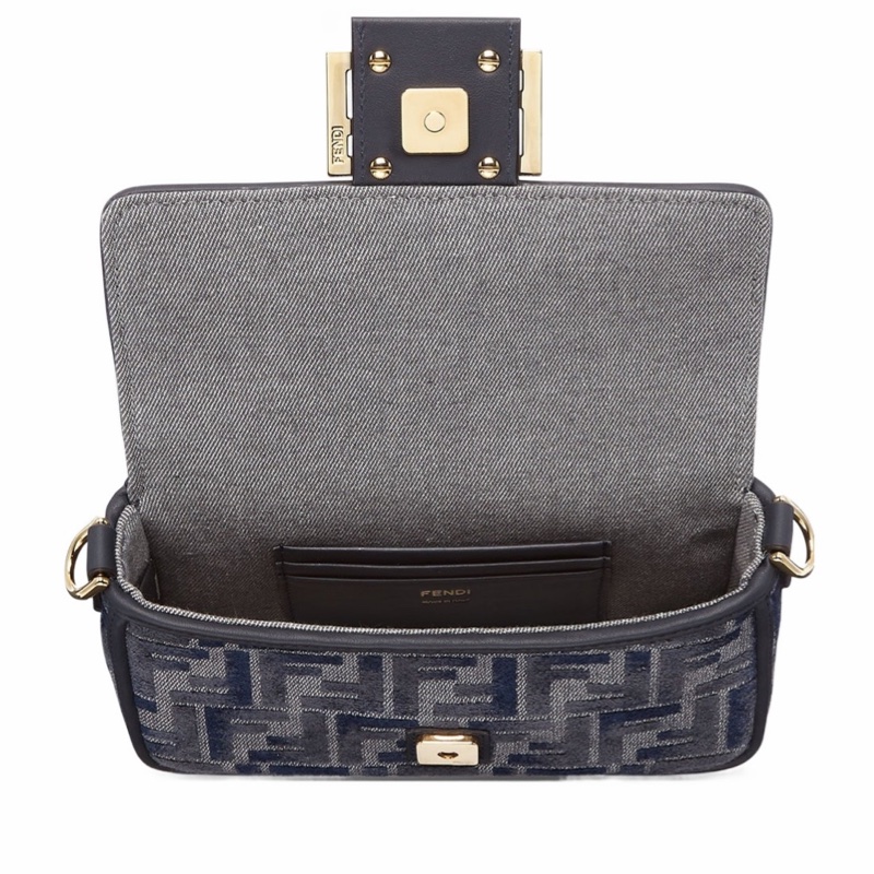 Fendi 女士 Baguette鏈條單肩包均碼碼20cm*5cm*13cm-3