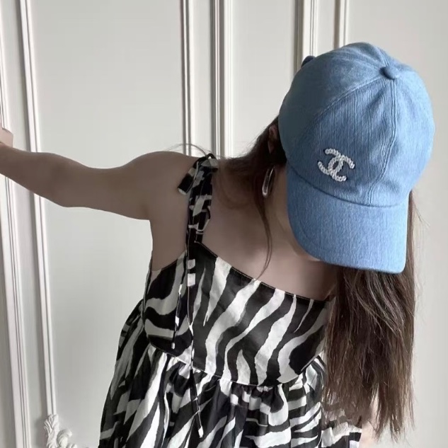 CHANEL cap-1