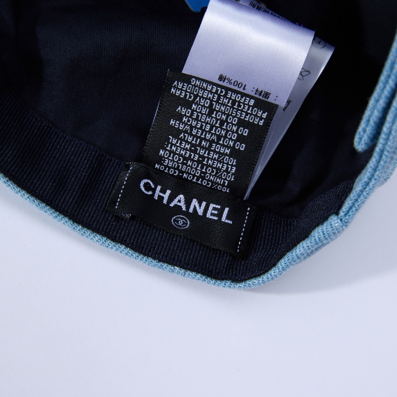 CHANEL cap-8