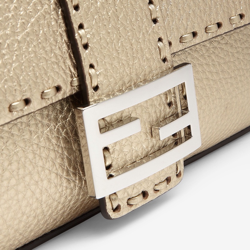 Fendi 女士 中號標誌性 Baguette 手袋均碼碼中號、27cm*6cm*15cm-3