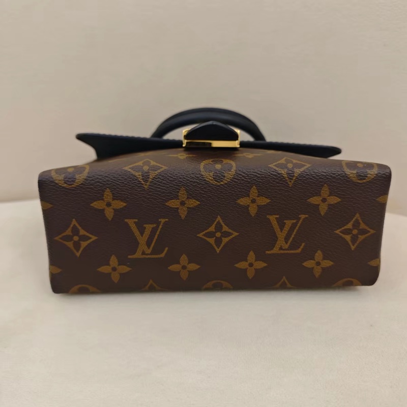 19年 Lv locky BB 鎖頭包-7