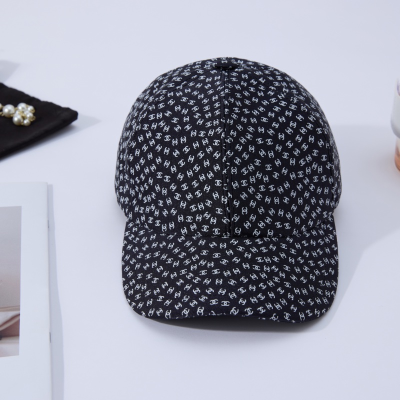 CHANEL cap-8
