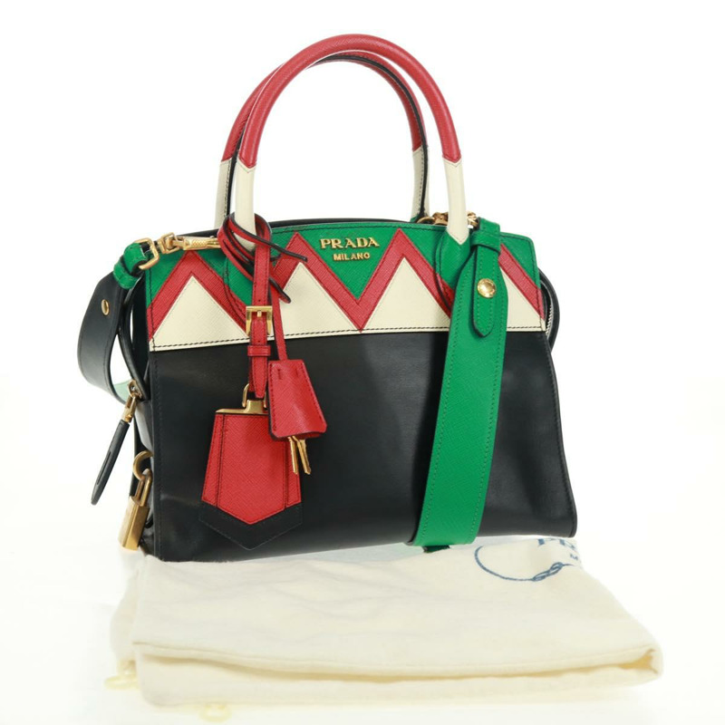 【日本直送】PRADA 手提包 皮革 2way 黑色 金色 Auth 166406V-11