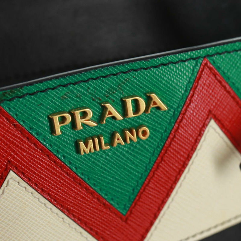 【日本直送】PRADA 手提包 皮革 2way 黑色 金色 Auth 166406V-22