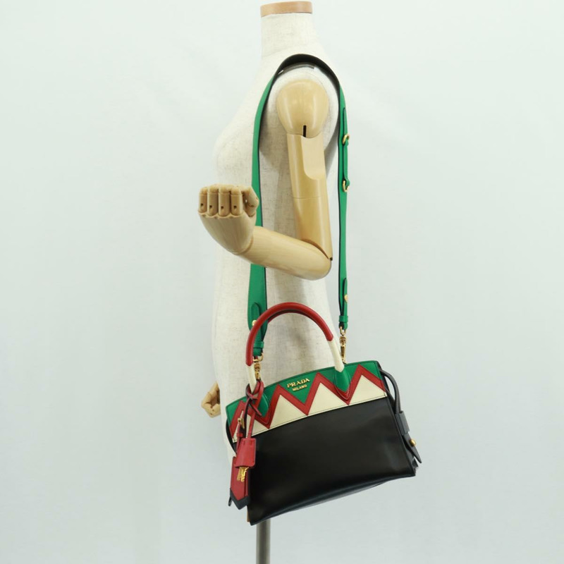 【日本直送】PRADA 手提包 皮革 2way 黑色 金色 Auth 166406V-29