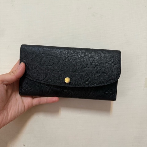 Louis Vuitton LV Emilie 長夾（型號：M62369）