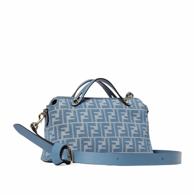 Fendi 女士 中號 By The Way 單肩包均碼碼中號、29cm*13cm*17cm-1