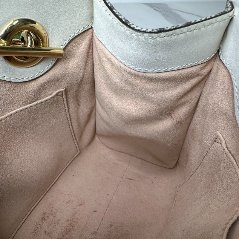 GUCCI Padlock GG小型肩揹包-5
