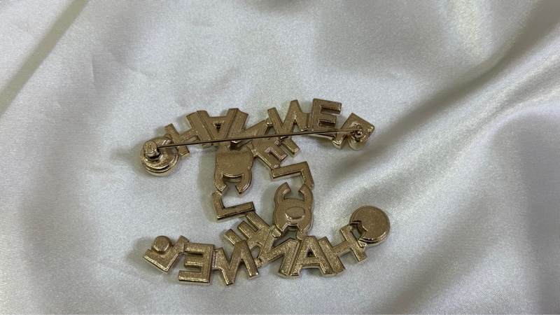 Chanel 22年滿鑽鑲珍珠 雙C logo胸針-3