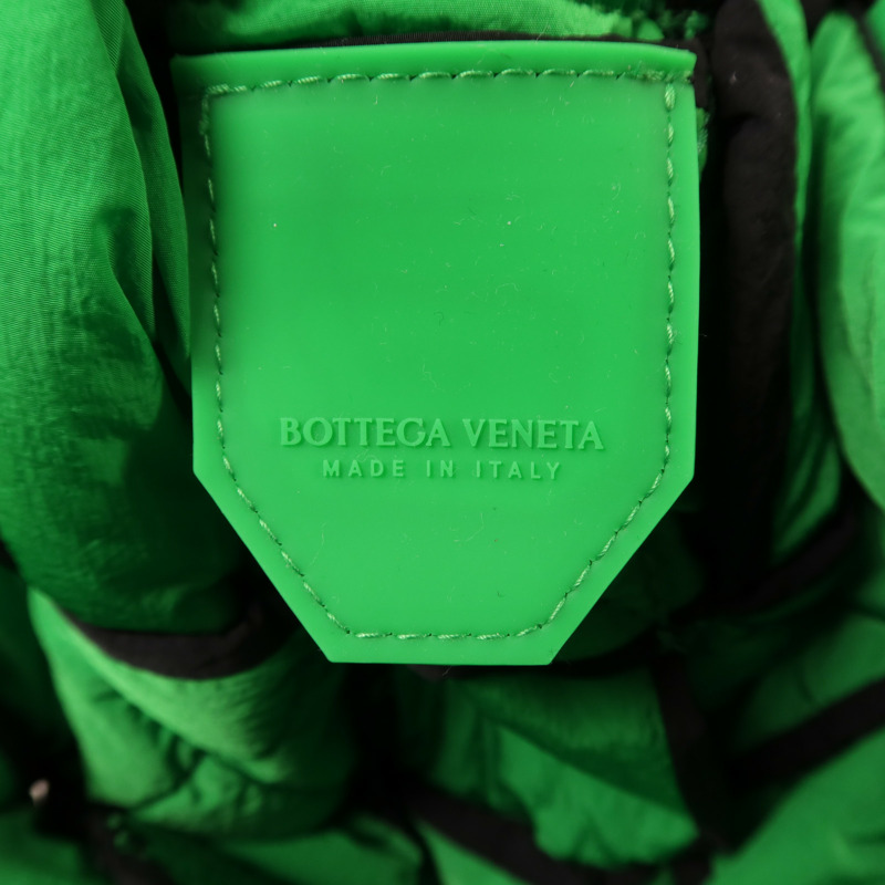 BOTTEGA VENETA 尼龍Tech Cassette肩背袋-6