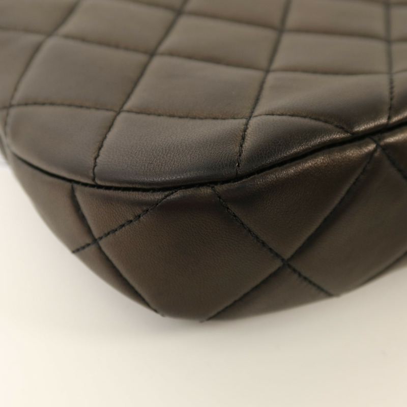 CHANEL 羊皮皮革Hobo金扣鏈帶肩背袋-12