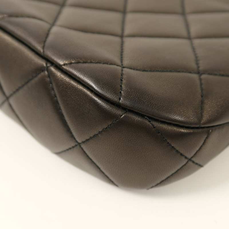 CHANEL 羊皮皮革Hobo金扣鏈帶肩背袋-13