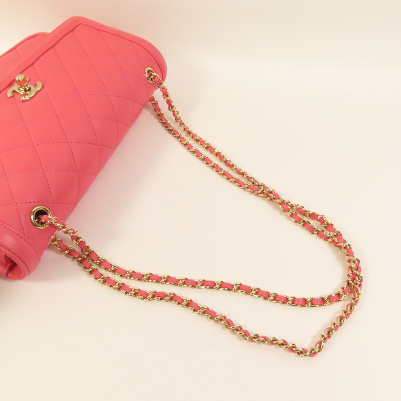CHANEL 羊皮皮革Qulited Medium金扣肩背袋-5