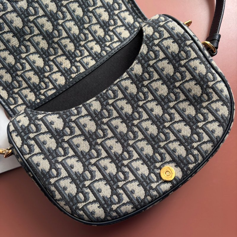 ::Christian Dior:: Dior Bobby 藍色經典緹花金字CD字母 中型馬鞍斜背包-15