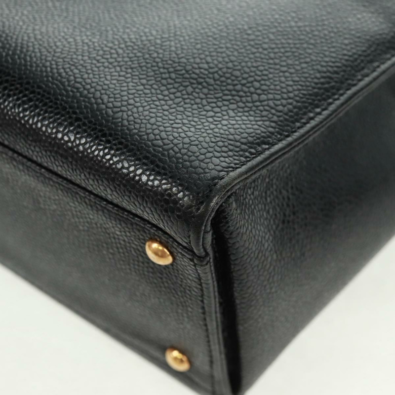 【日本直送】香奈兒魚子醬皮黑色金CC鏈條單背包 Auth 165539V-17