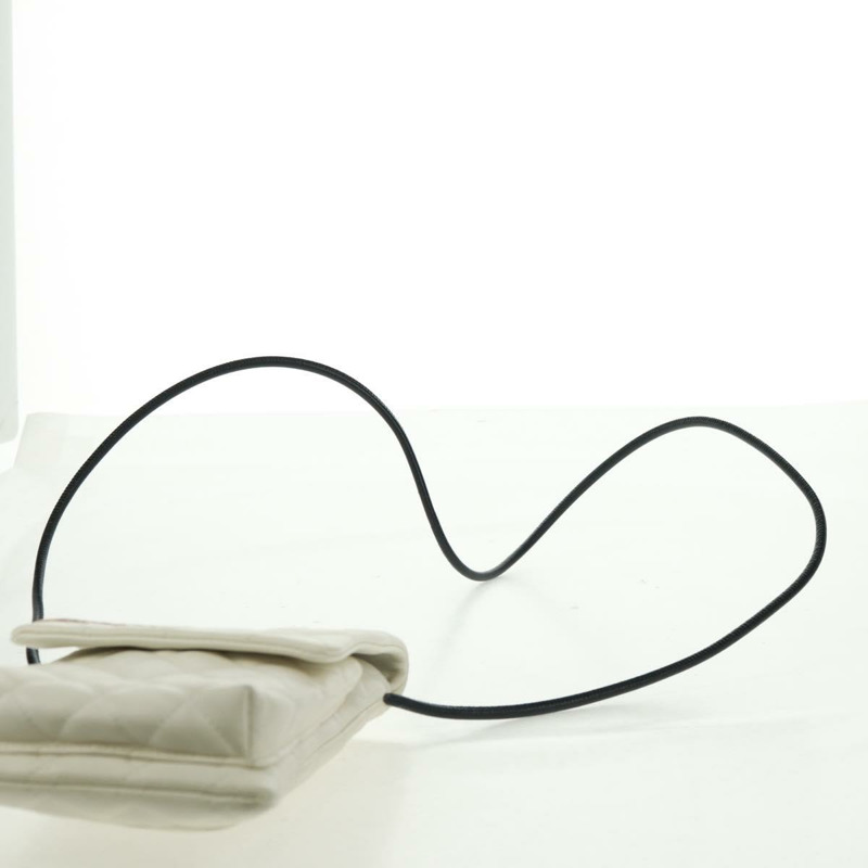 【日本直送】香奈兒 (CHANEL) 絎縫 Cambon 系列單肩包，白色銀色皮革，帶雙C標誌，貨號 165545V-13