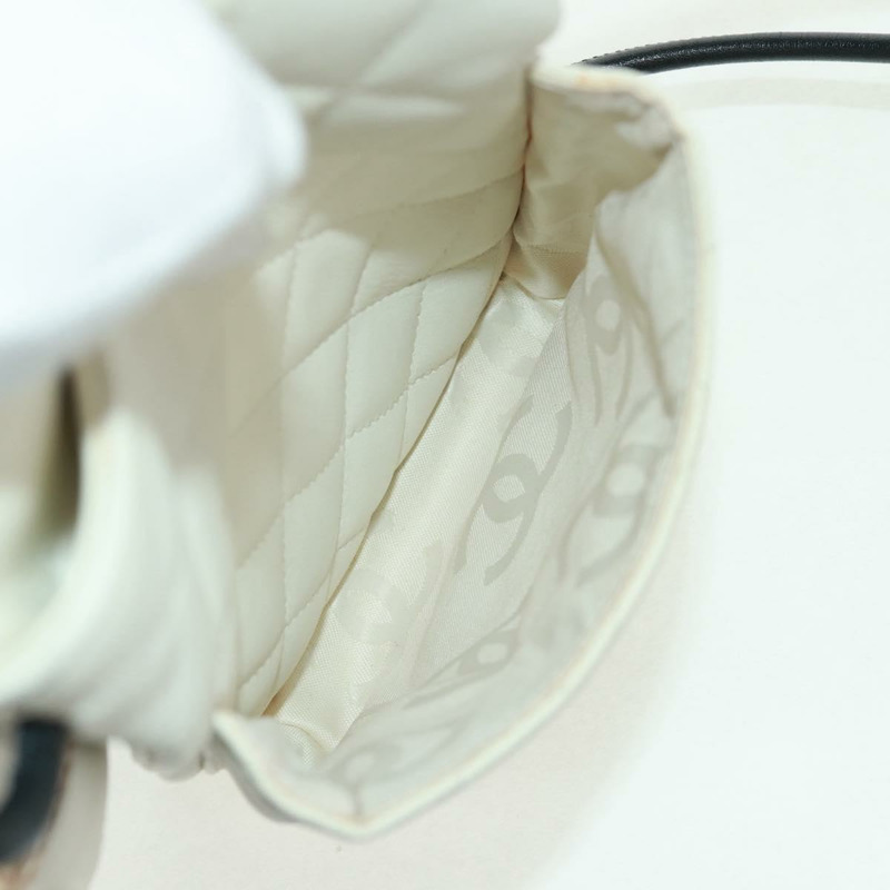 【日本直送】香奈兒 (CHANEL) 絎縫 Cambon 系列單肩包，白色銀色皮革，帶雙C標誌，貨號 165545V-21