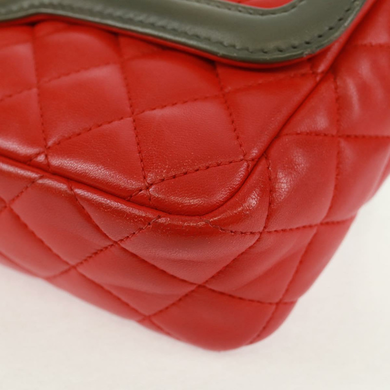 【日本直送】香奈兒 Chain Matelasse 23 單肩包，羊皮材質，紅色，金色雙C標誌，正品編號 168061V-15