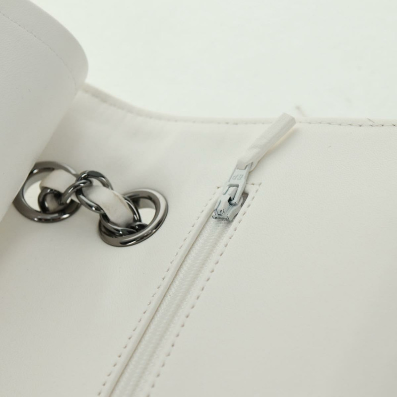 【日本直送】香奈兒鏈條單背包，皮革材質，白色，銀色雙C標誌，正品編號169199SM-23