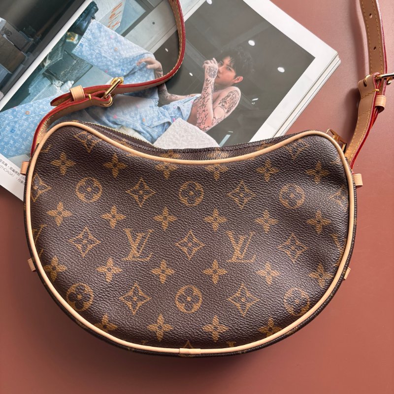 ::LOUIS VUITTON:: LV M46828 經典花紋豌豆斜背包PM 腋下包 肩背包 斜背包-2