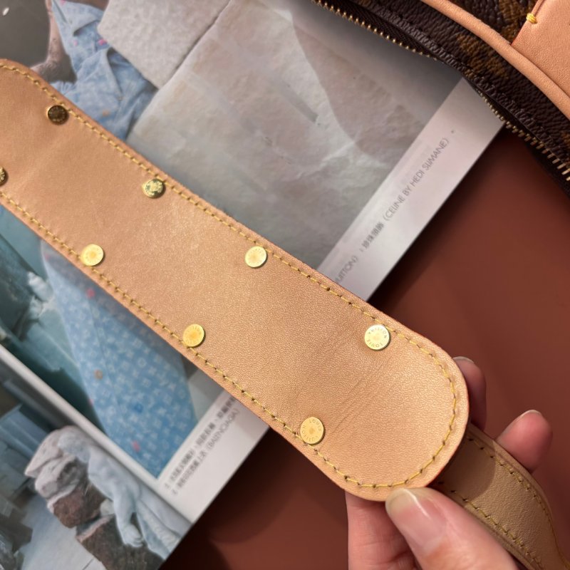 ::LOUIS VUITTON:: LV M46828 經典花紋豌豆斜背包PM 腋下包 肩背包 斜背包-22
