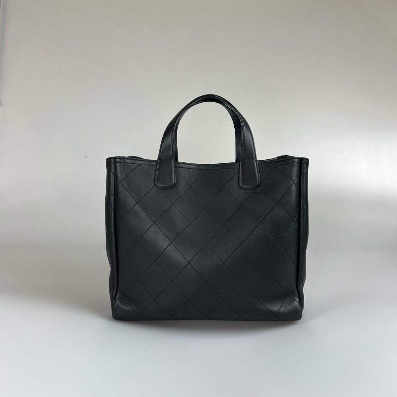 CHANEL 大菱格兩用托特包黑 AS0240/27開-1