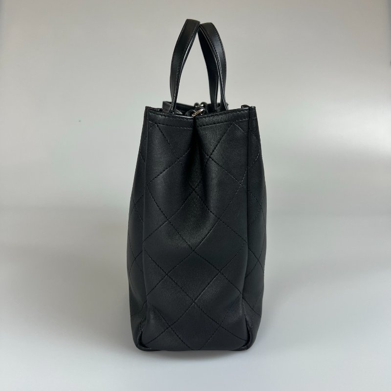 CHANEL 大菱格兩用托特包黑 AS0240/27開-2