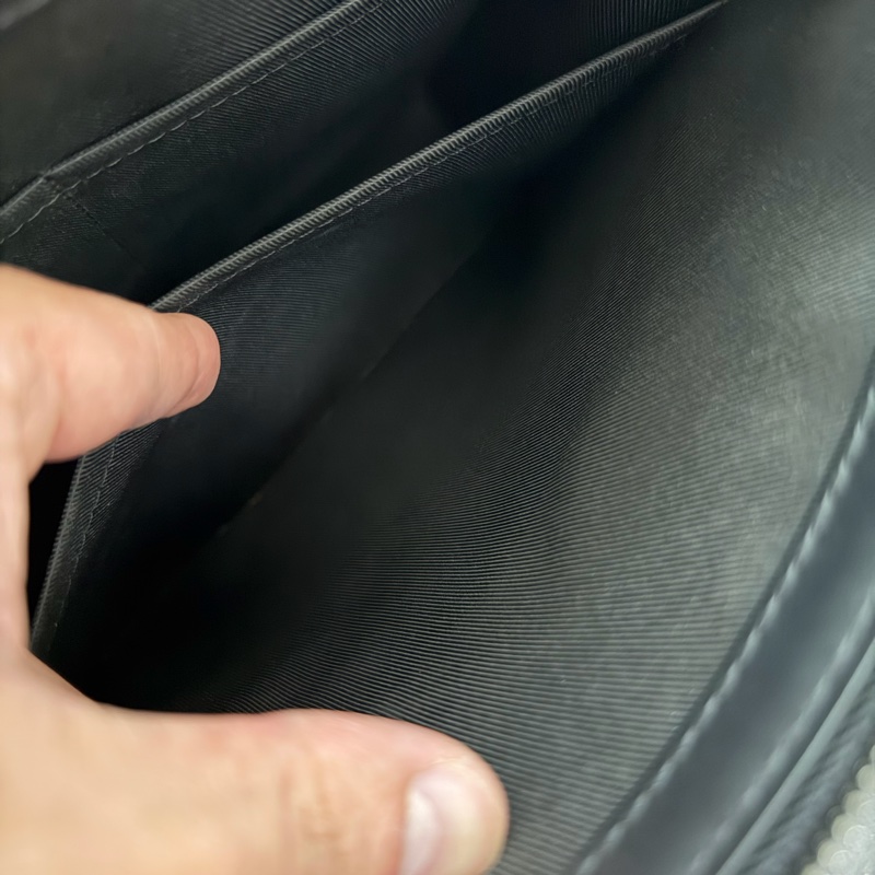 Lv黑色牛皮壓紋手提公事包/斜背/肩背包 （M59960）芯片款-12