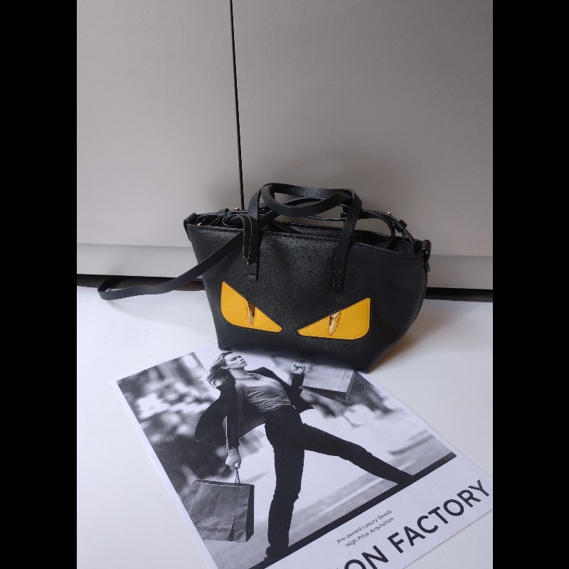 Fendi 黃眼黑皮小怪獸兩用包-0