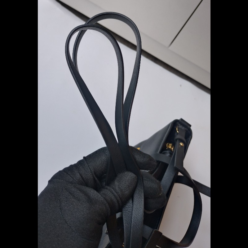 Fendi 黃眼黑皮小怪獸兩用包-20