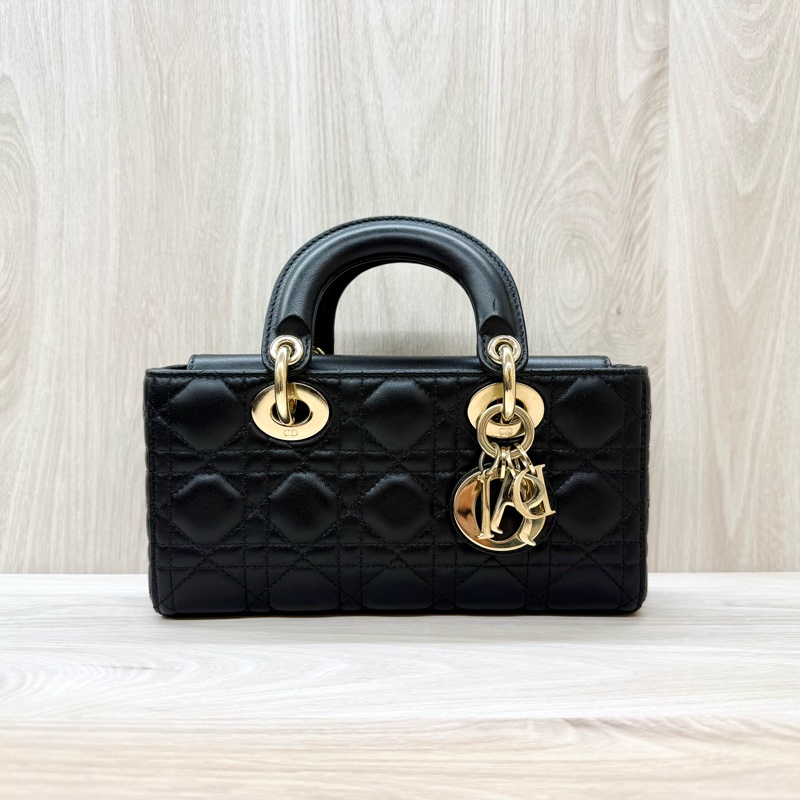 DIOR黑色羊皮金釦Lady D-Joy黛妃包M0613ONGE-4