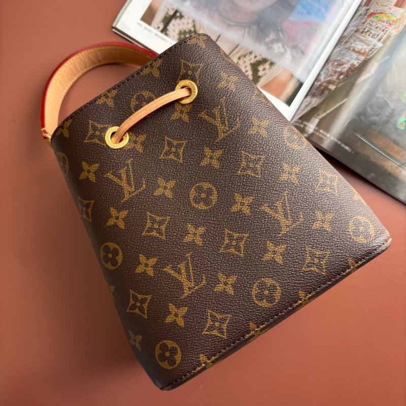 Néonoé BB ::LOUIS VUITTON:: LV M46581 經典花紋手提兩用水桶包-2