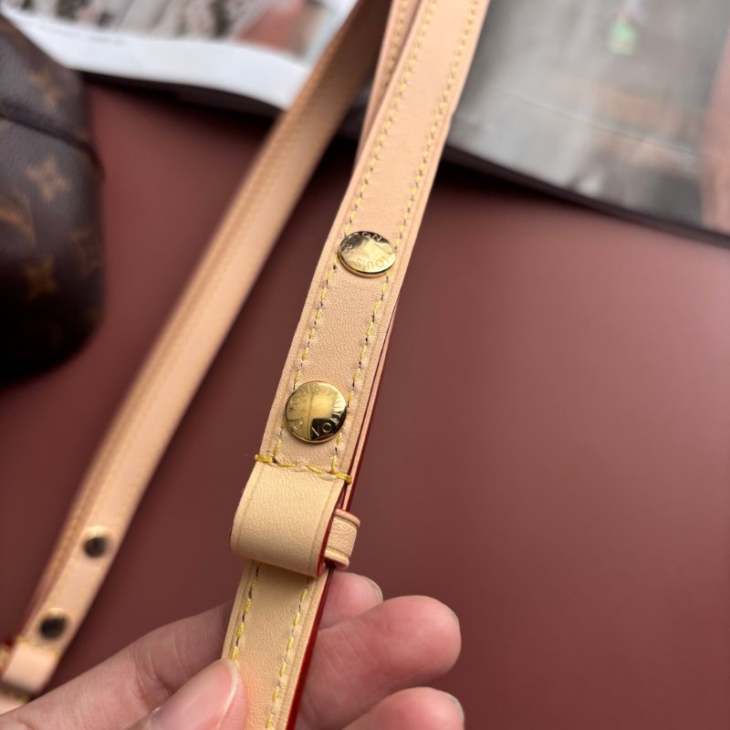 Néonoé BB ::LOUIS VUITTON:: LV M46581 經典花紋手提兩用水桶包-5