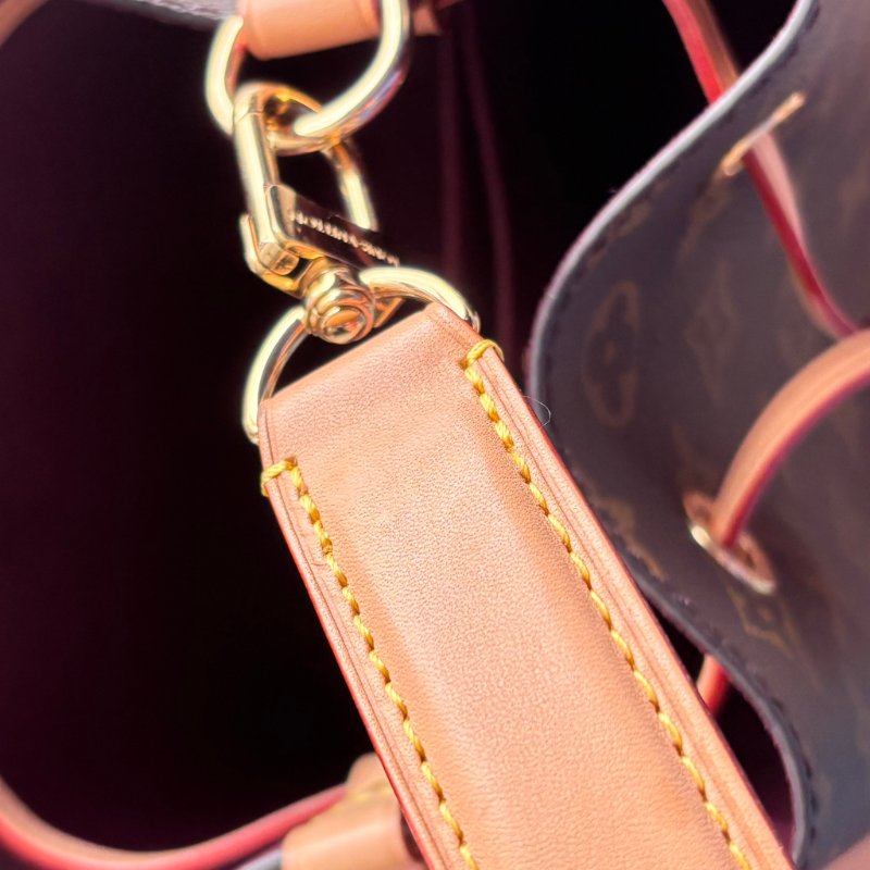 Néonoé BB ::LOUIS VUITTON:: LV M46581 經典花紋手提兩用水桶包-9