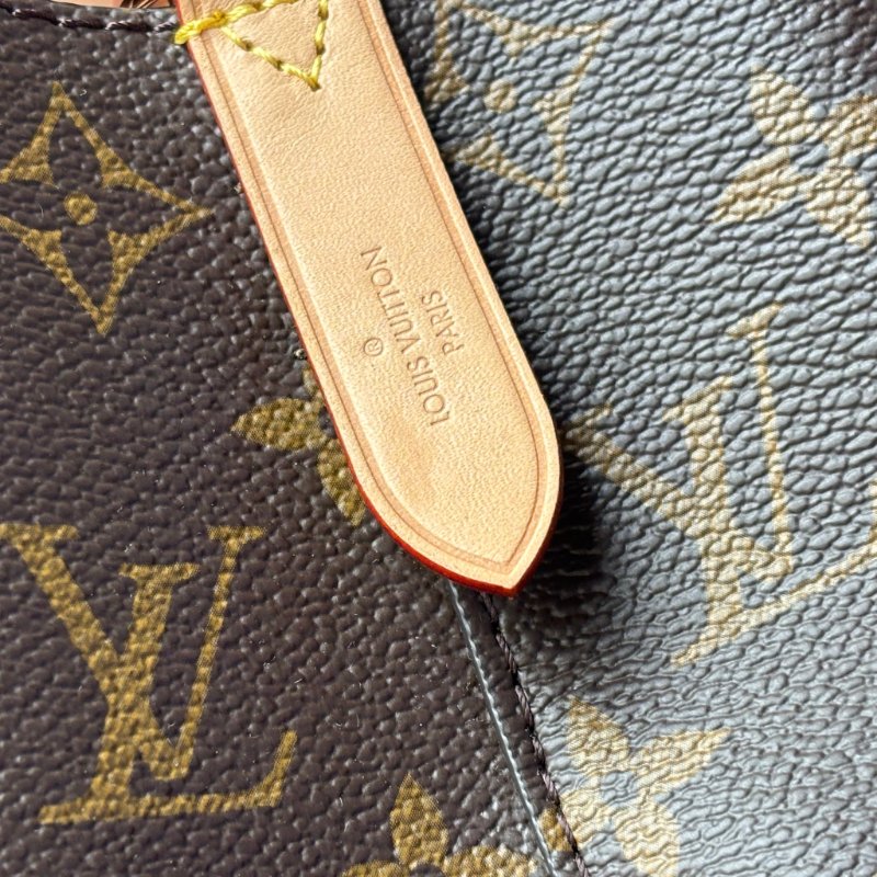 Néonoé BB ::LOUIS VUITTON:: LV M46581 經典花紋手提兩用水桶包-16