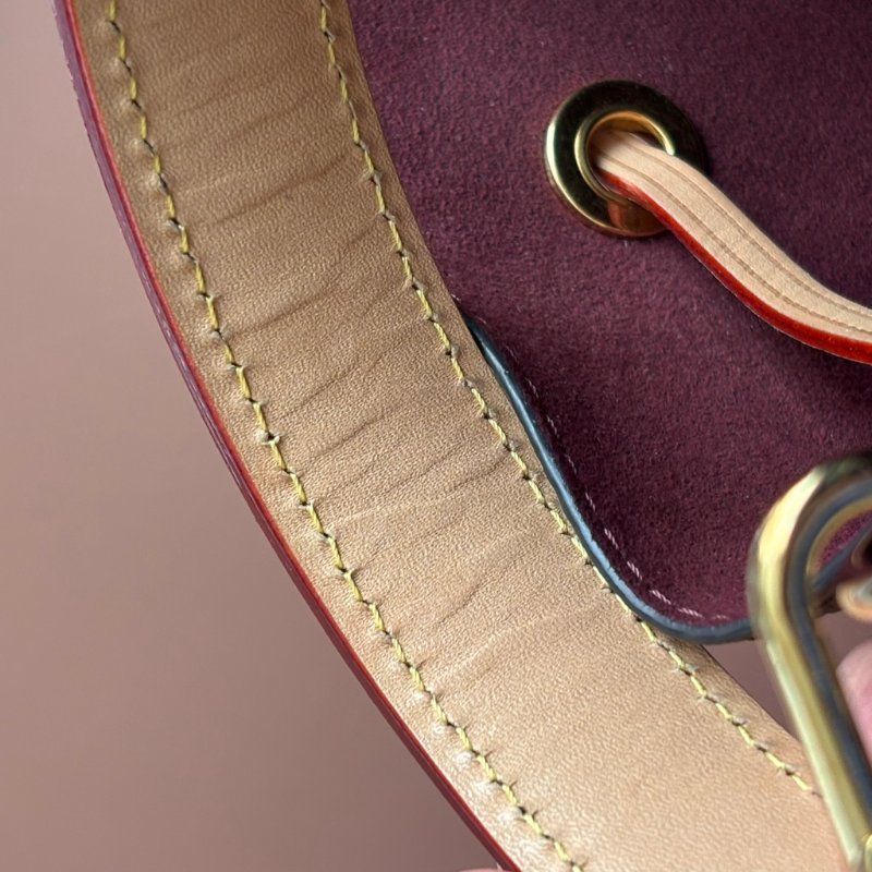 Néonoé BB ::LOUIS VUITTON:: LV M46581 經典花紋手提兩用水桶包-20