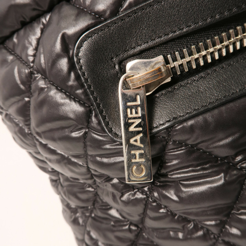 CHANEL 尼龍Coco Cocoon Tote Bag銀扣手挽袋-11
