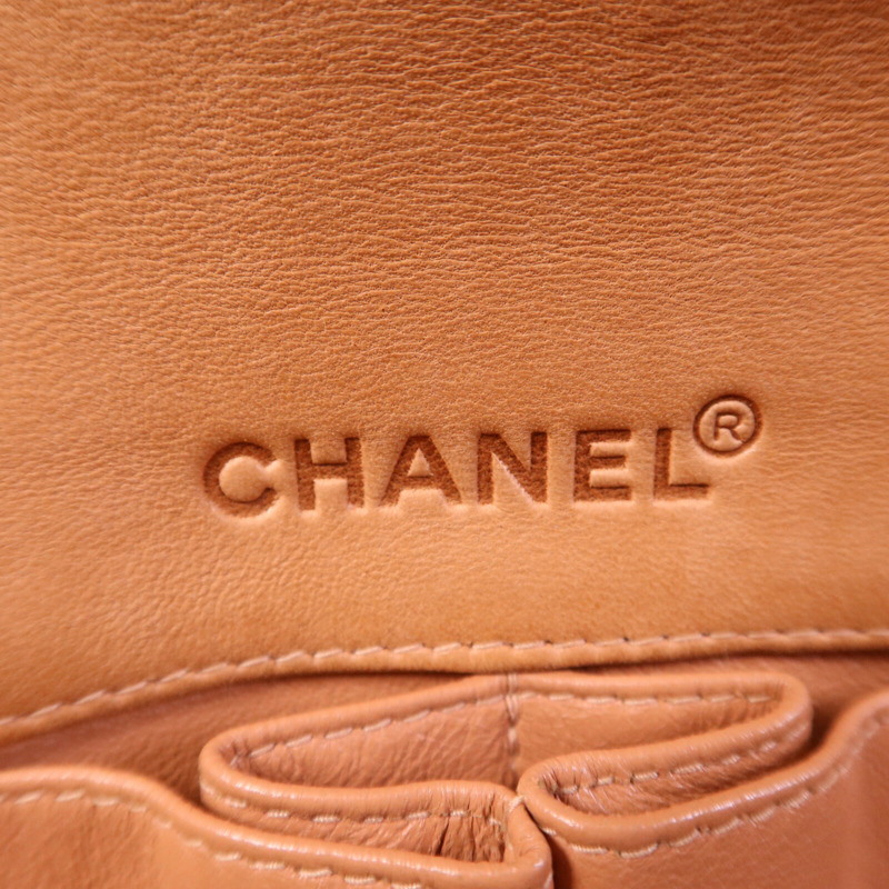 CHANEL 漆皮皮革Chain Shoulder銀扣肩背袋-5