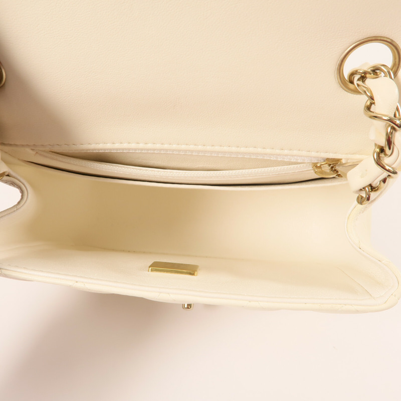 CHANEL 羊皮皮革Mini Flap金扣鏈帶肩背袋-10