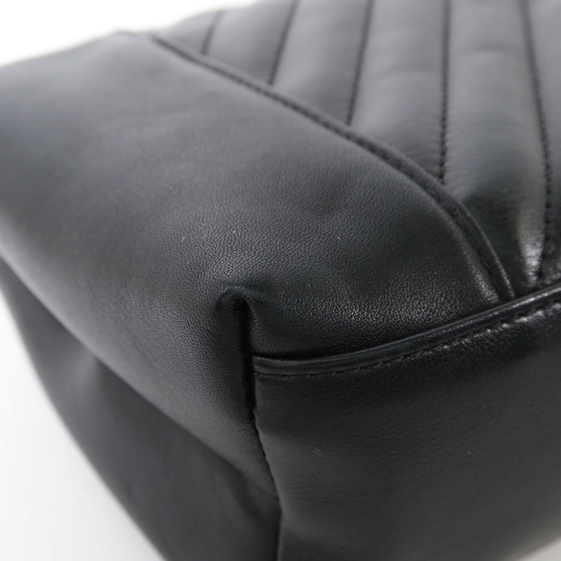 CHANEL 牛皮皮革Shoulder Bag金扣鏈帶肩背袋-12