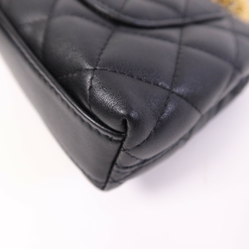 CHANEL 牛皮皮革Coco Handle Nano金扣鏈帶手挽肩背兩用袋-12