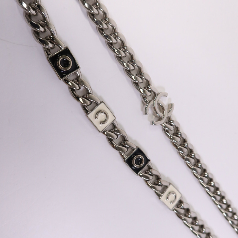 CHANEL 牛皮皮革Mini Vanity銀扣鏈帶肩背袋-7