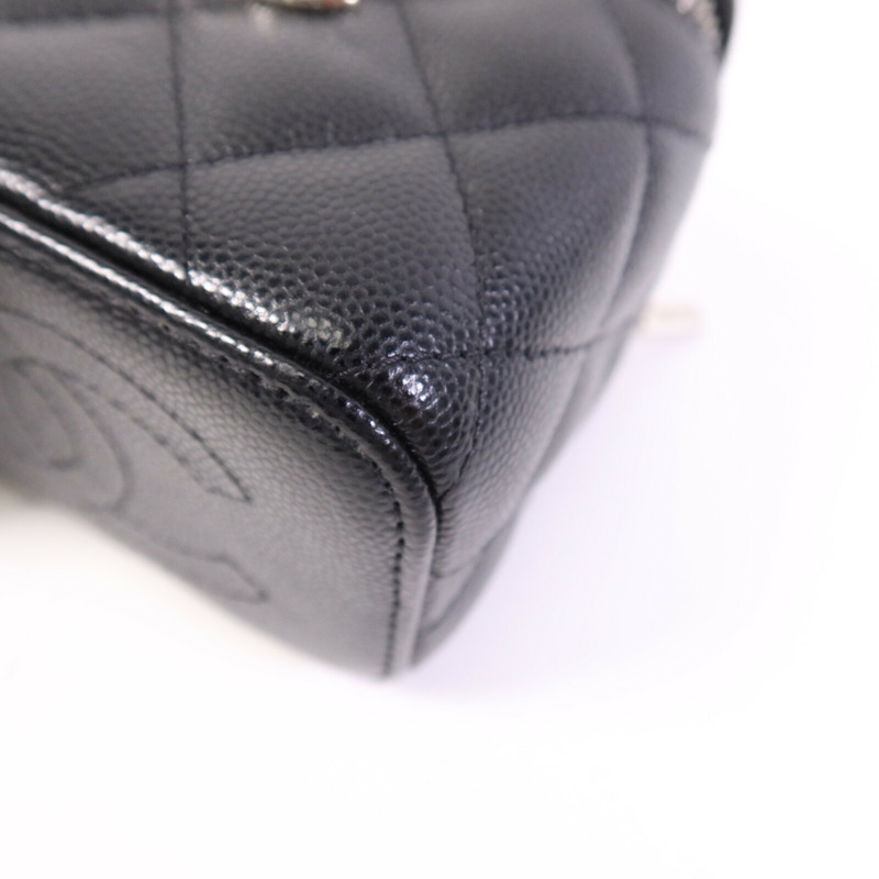 CHANEL 牛皮皮革Mini Vanity銀扣鏈帶肩背袋-11